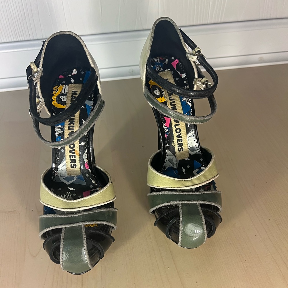 Harajuku Lovers Black, Grey, Cream Heels